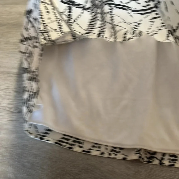 Francesca's Large women’s black and white mini lined casual skirt with pockets - Picture 5 of 9